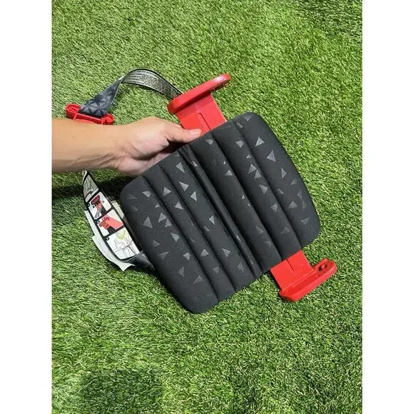 Mifold Grab-And-Go Compact Car Booster Portable Seat, 40-100 Lbs, Travel Seat - Picture 4 of 4